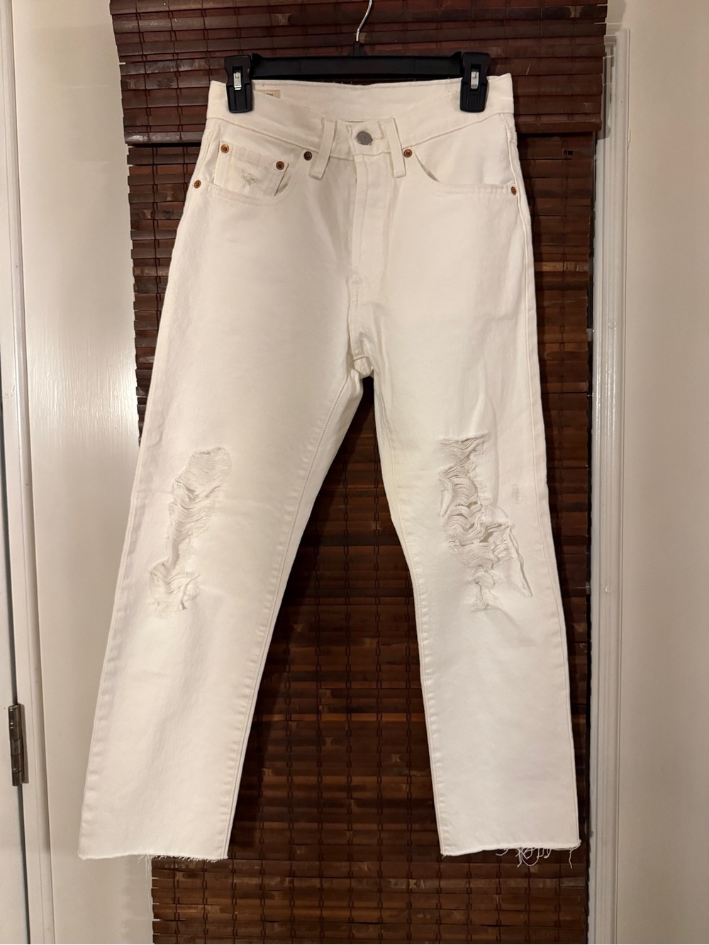 Levi's premium Womens off White regular Fit Jeans 26x26, great used condition - Picture 2 of 10